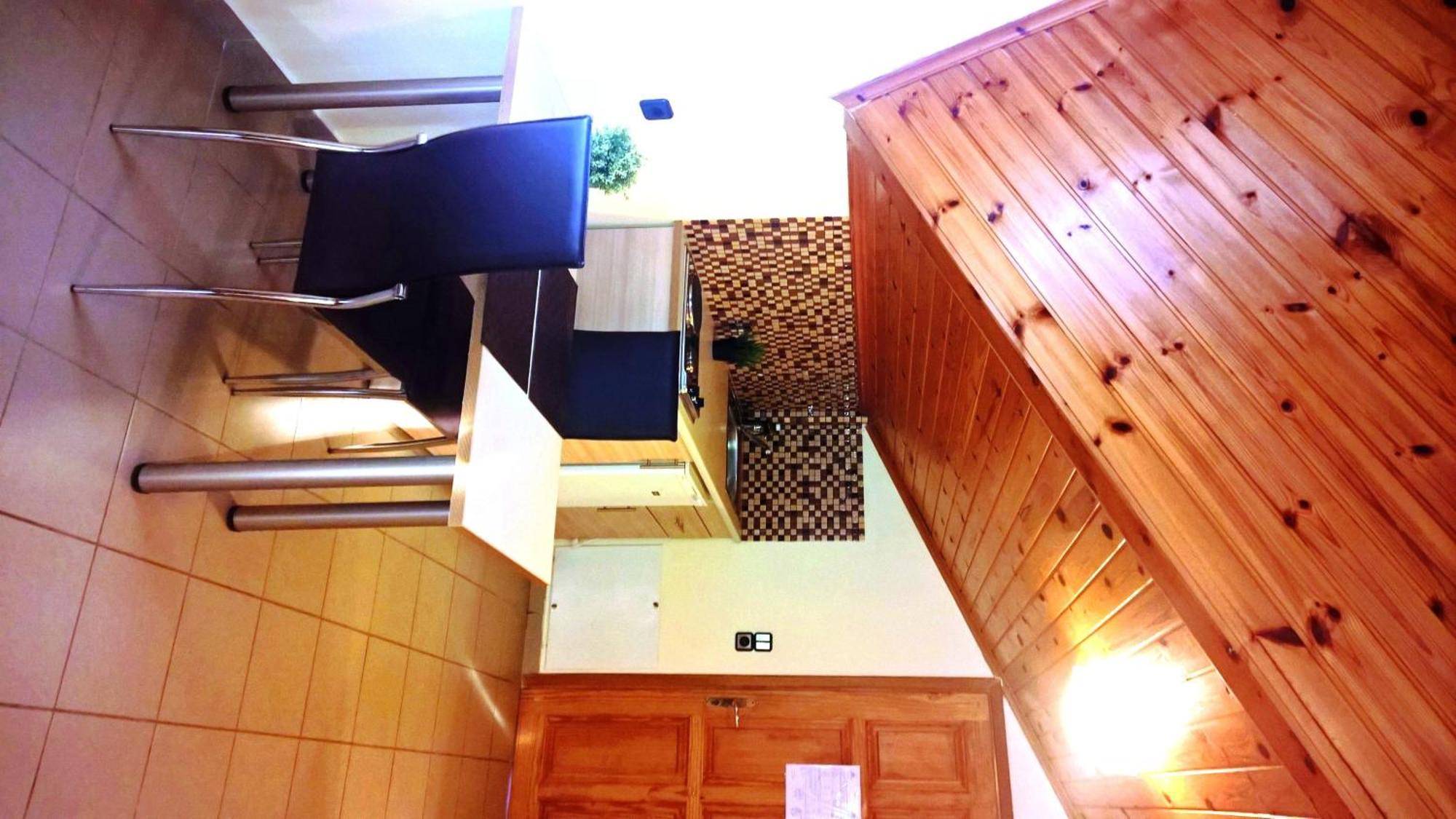 Mari-Christi Apartments Poros  Bilik gambar