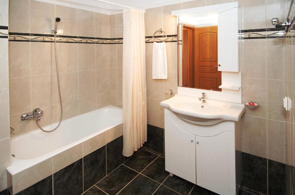 Mari-Christi Apartments Poros  Bilik gambar