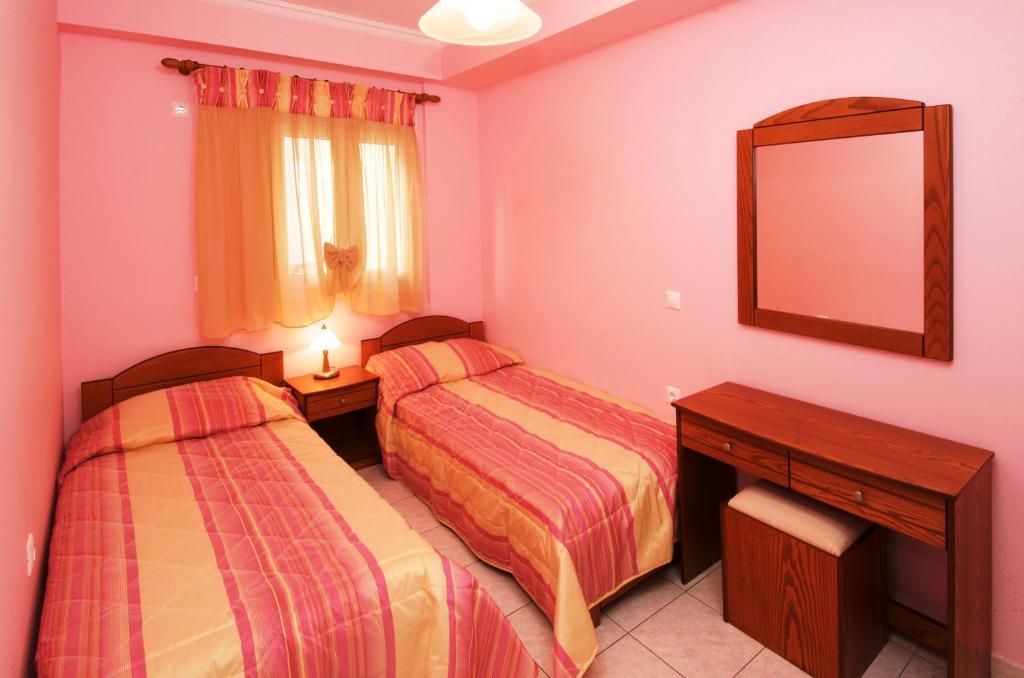 Mari-Christi Apartments Poros  Bilik gambar